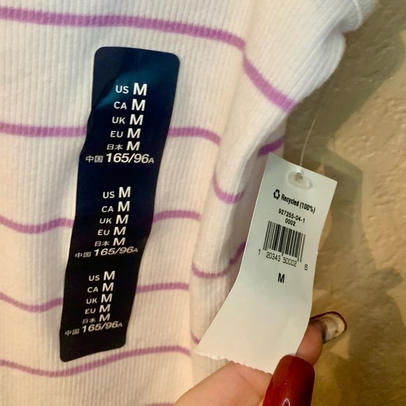 NWT Gap Tank Top Medium Stretch Ribbed Fabric White w/ Purple Stripes New - Picture 4 of 6